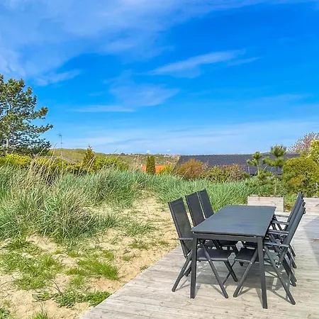 Дом отдыха Beautiful In With Kitchen