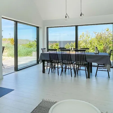 Cozy Home In Allinge With House Sea View