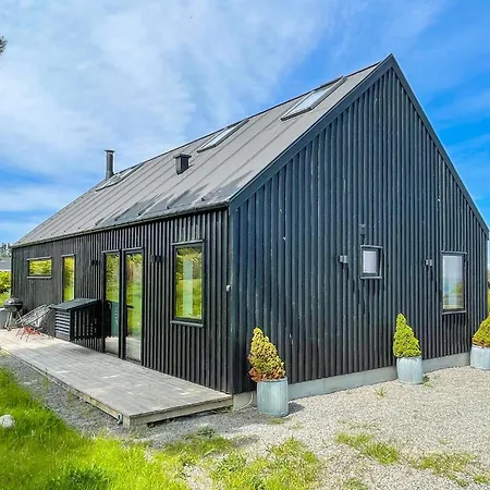 Holiday home Beautiful In With Kitchen *