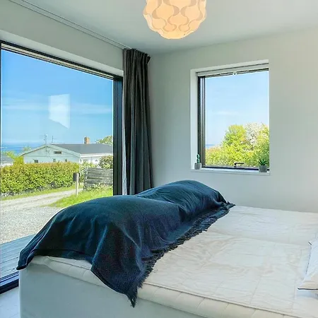 Beautiful In With Kitchen