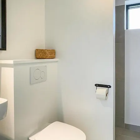 Beautiful In With Kitchen Holiday home *