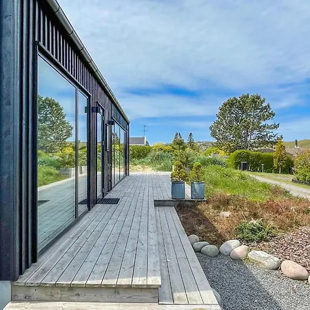 Дом отдыха Beautiful In With Kitchen *