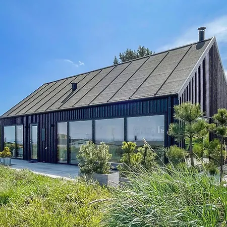 Cozy Home In Allinge With House Sea View